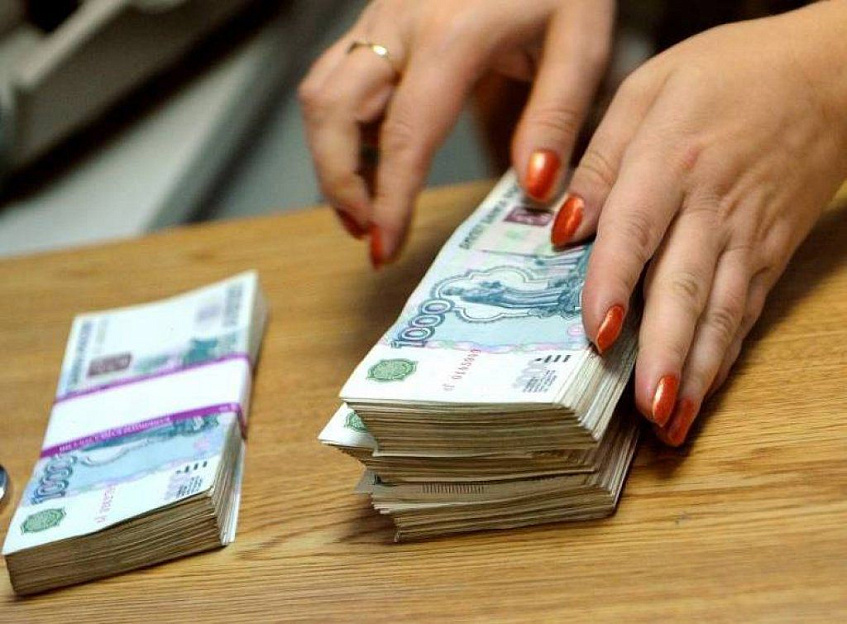 Должники вернули в казну 180 миллионов рублей